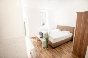 Отель Grand Central Station Apartments, Вена